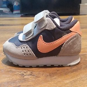 Toddler Nike Valiant Size 2C